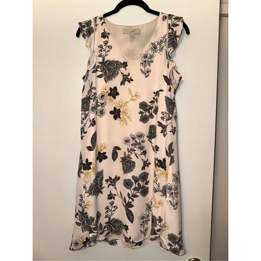 LOFT Women’s Ruffle Sleeve Dress Light Pink Black Floral Size XS NWOT